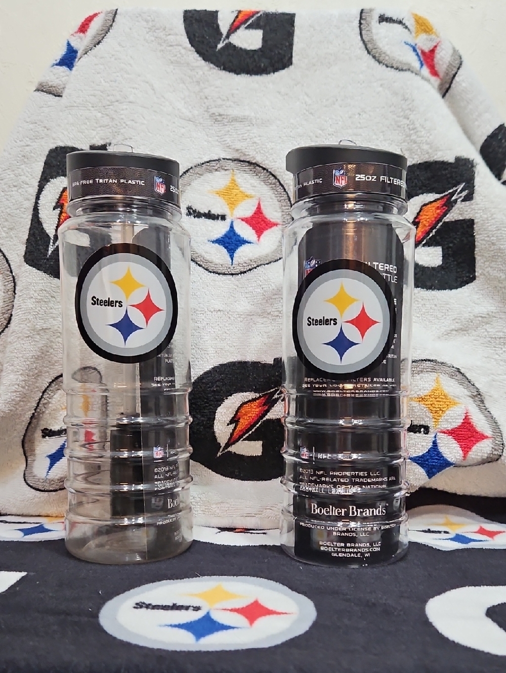 NFL Pittsburgh Steelers Clear Plastic Water Bottles with Black Lids, Set Of 2